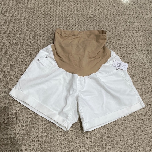 White maternity shorts size large NWT - Picture 1 of 5